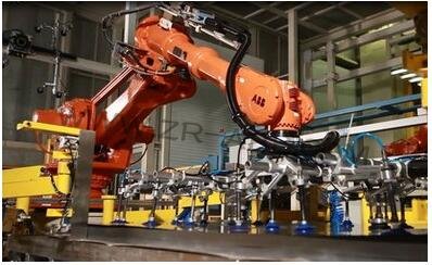 ABB機(jī)器人進(jìn)軍汽車工業(yè) 機(jī)器人噴涂已成常態(tài)